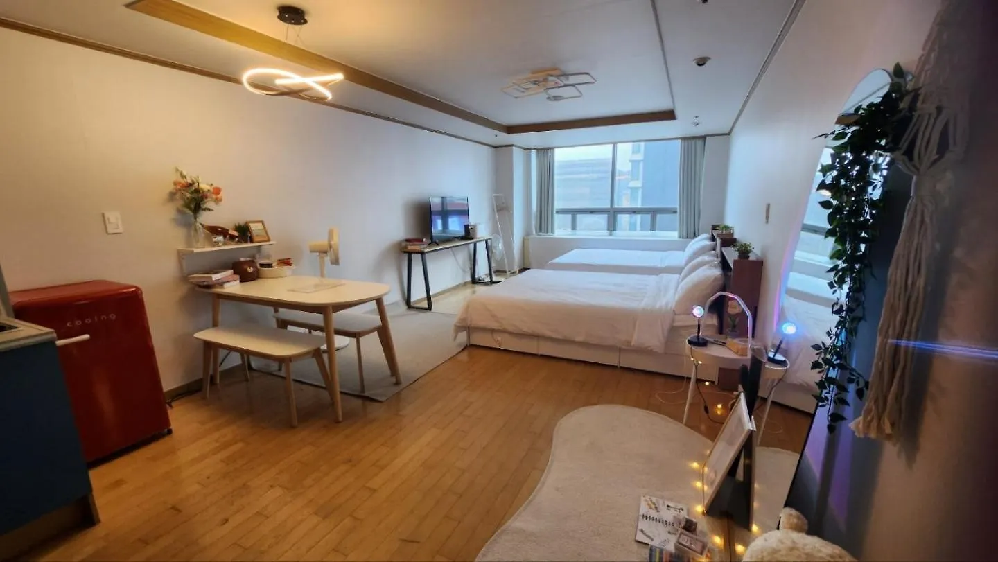 Posh_Hongdae Apart otel Seul